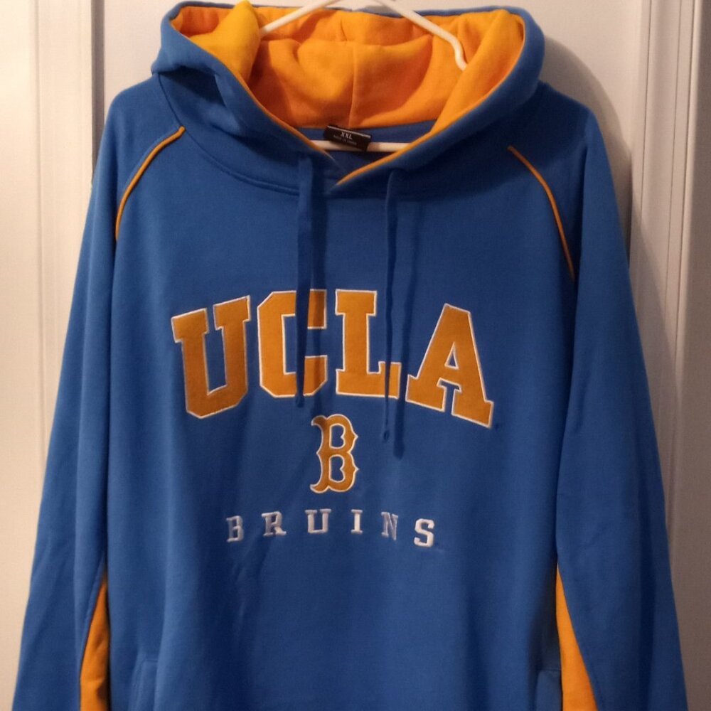 Pre-Owned Men’s Blue Colosseum UCLA Bruins Hoodie (Sz 2XL)